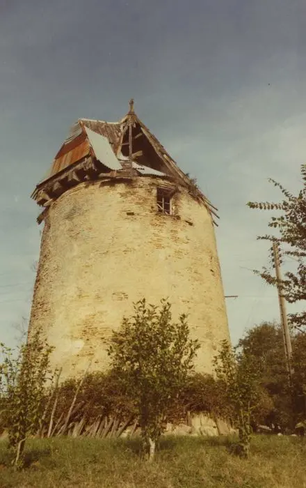 Picture of Windmill - POP Plateforme Ouverte du Patrimoine / Base Mérimée - © Ministère de la Culture (France), Médiathèque du patrimoine et de la photographie, tous droits réservés