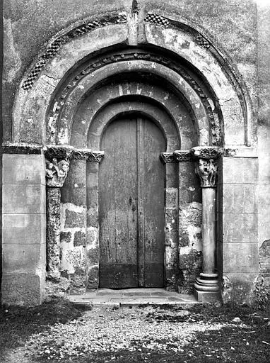 Foto di Chiesa di Saint-Pierre - POP Plateforme Ouverte du Patrimoine / Base Mérimée - © Ministère de la Culture (France), Médiathèque du patrimoine et de la photographie, diffusion RMN-GP