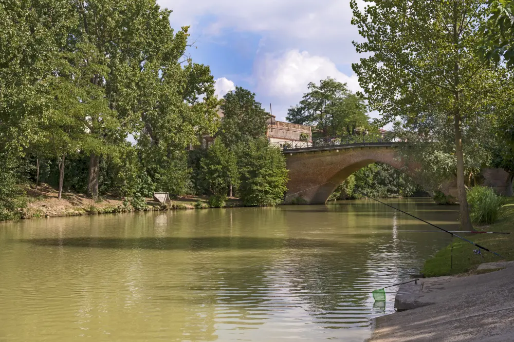Picture of 14th century bridge on the Save - Sous licence Creative Commons (https://creativecommons.org/licenses/by-sa/4.0/deed.fr) - Par Archaeodontosaurus - © Creative Commons (https://creativecommons.org/licenses/by-sa/4.0/deed.fr)