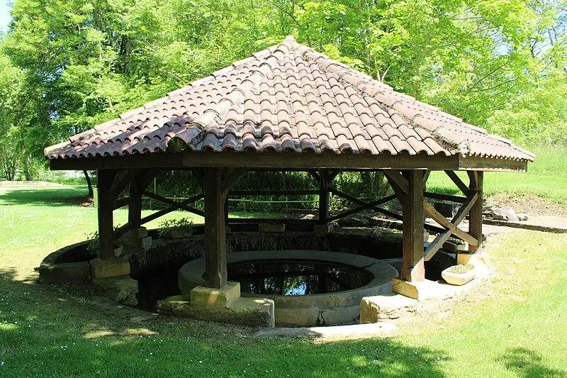 Picture of Lavoir-abvoin - René Hourdry - © Creative Commons (https://creativecommons.org/licenses/by-sa/4.0/deed.fr)