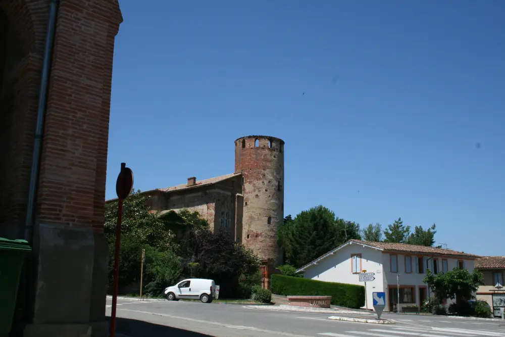 Foto von Schloss - Sous licence Creative Commons (https://creativecommons.org/licenses/by-sa/4.0/deed.fr) - Par Launac - © Creative Commons (https://creativecommons.org/licenses/by-sa/4.0/deed.fr)