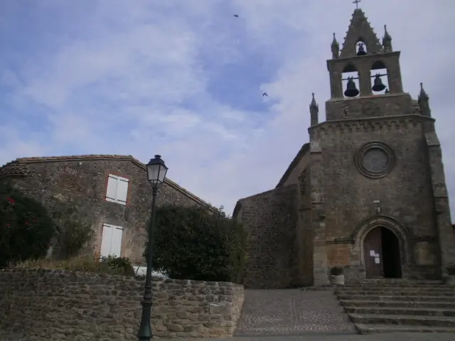 Foto de Iglesia - Monuments tale - © Creative Commons (https://creativecommons.org/licenses/by-sa/4.0/deed.fr)
