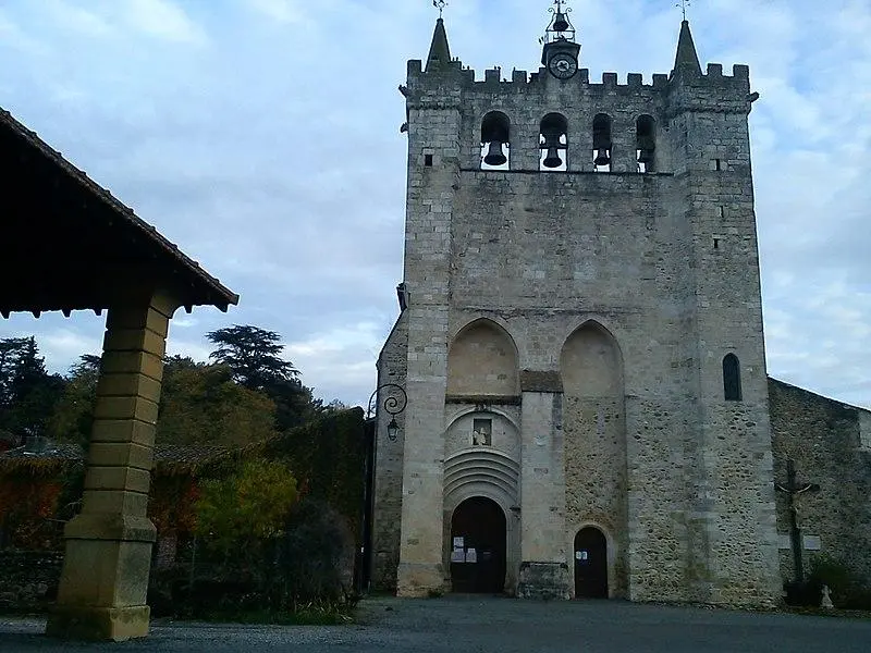 Picture of Church - Paternel 1 - © Creative Commons (https://creativecommons.org/licenses/by-sa/4.0/deed.fr)