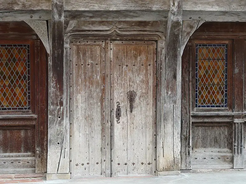 Picture of Wooden sides - Père Igor - © Creative Commons (https://creativecommons.org/licenses/by-sa/4.0/deed.fr)