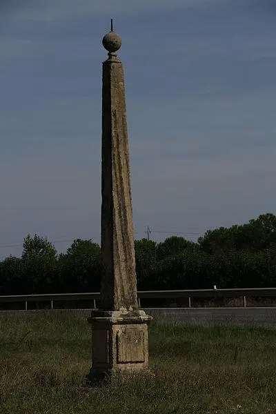 Picture of Pyramid marking the limit between Guyenne and Languedoc - Guchou31 - © Creative Commons (https://creativecommons.org/licenses/by-sa/4.0/deed.fr)