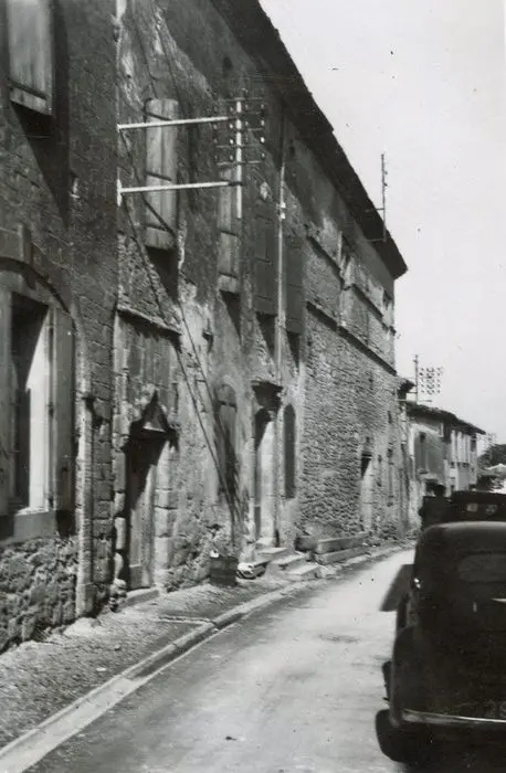 Foto von Haus neben dem Presbyterium - POP Plateforme Ouverte du Patrimoine / Base Mérimée - © Ministère de la Culture (France), Médiathèque du patrimoine et de la photographie, Tous droits réservés 