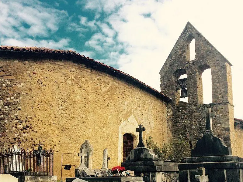 Picture of Saint-Jean chapel and cemetery - Cucdeterra - © Creative Commons (https://creativecommons.org/licenses/by-sa/4.0/deed.fr)