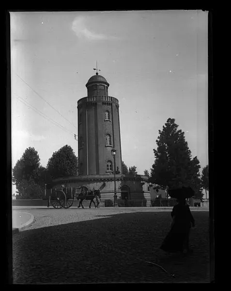 Picture of Water tower and pumping station - Auteur inconnu - © Creative Commons (https://creativecommons.org/licenses/by-sa/4.0/deed.fr)