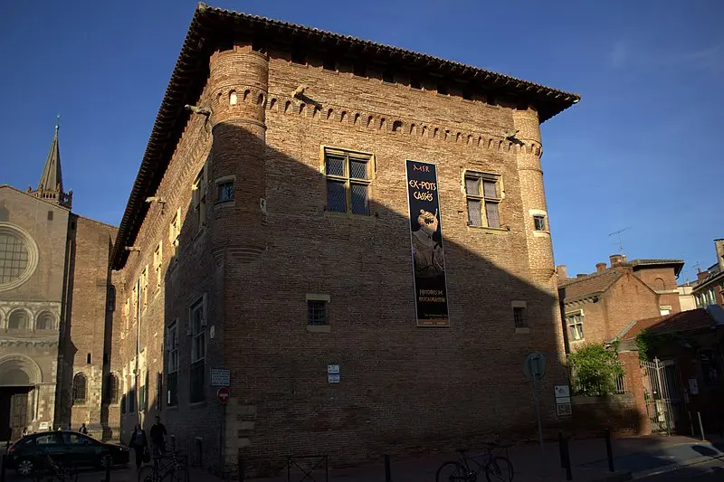 Picture of Former Saint-Raymond College - PierreSelim - © Creative Commons (https://creativecommons.org/licenses/by-sa/4.0/deed.fr)