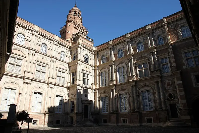 Picture of Hotel of Assézat and Clémence Isaure - Frédéric Neupont - © Creative Commons (https://creativecommons.org/licenses/by-sa/4.0/deed.fr)