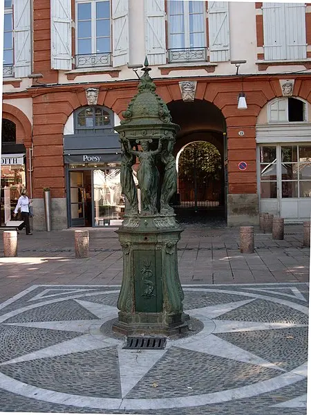 Picture of Hotel de la Fage - Traumrune - © Creative Commons (https://creativecommons.org/licenses/by-sa/4.0/deed.fr)