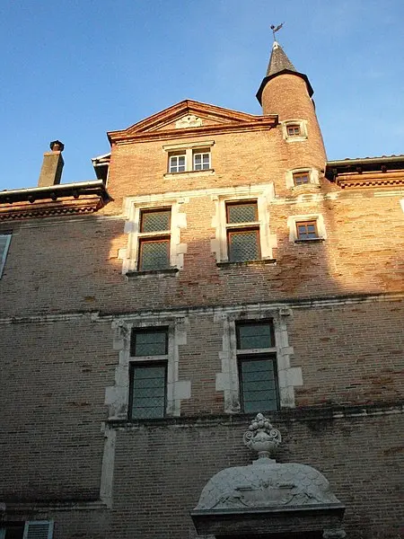 Picture of Hotel called Jean de Ulmo - Traumrune - © Creative Commons (https://creativecommons.org/licenses/by-sa/4.0/deed.fr)