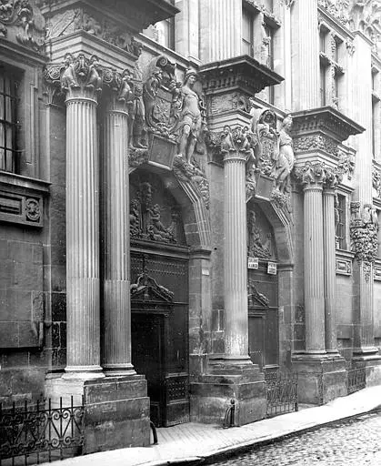 Picture of Pierre Hotel, also known as Hotel Jean de Bagis - POP Plateforme Ouverte du Patrimoine / Base Mérimée - © Ministère de la Culture (France), Médiathèque du patrimoine et de la photographie, diffusion RMN-GP