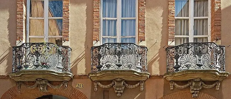 Picture of Reynier hotel - Didier Descouens - © Creative Commons (https://creativecommons.org/licenses/by-sa/4.0/deed.fr)