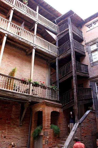 Picture of Saint-Germain hotel - Frédéric Neupont - © Creative Commons (https://creativecommons.org/licenses/by-sa/4.0/deed.fr)