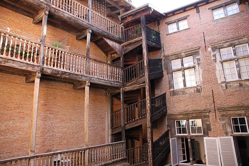 Picture of Saint-Germain hotel - Frédéric Neupont - © Creative Commons (https://creativecommons.org/licenses/by-sa/4.0/deed.fr)