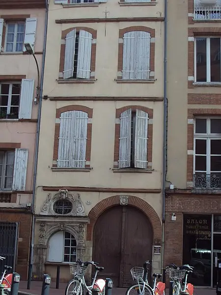 Foto de Edificio - Georgiad - © Creative Commons (https://creativecommons.org/licenses/by-sa/4.0/deed.fr)