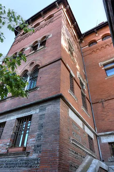 Picture of Building dit de Seube - Raphael.crochet - © Creative Commons (https://creativecommons.org/licenses/by-sa/4.0/deed.fr)