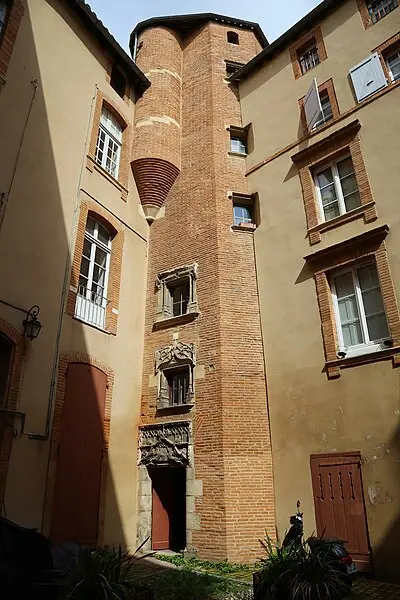 Foto di Edificio - Frédéric Neupont - © Creative Commons (https://creativecommons.org/licenses/by-sa/4.0/deed.fr)