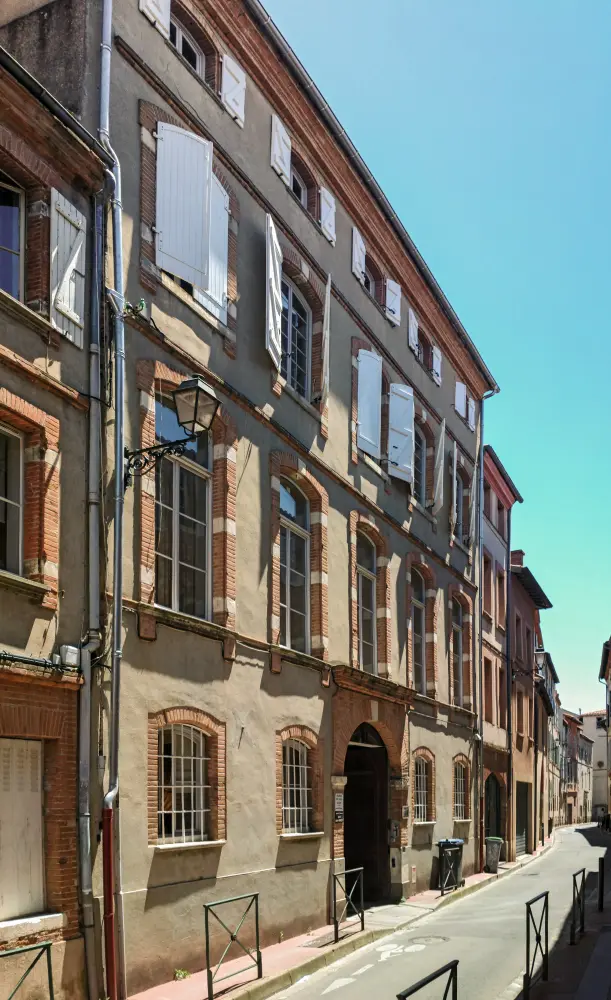 Foto di Edificio - Sous licence Creative Commons (https://creativecommons.org/licenses/by-sa/4.0/deed.fr) - Par Archaeodontosaurus - © Creative Commons (https://creativecommons.org/licenses/by-sa/4.0/deed.fr)