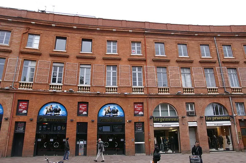 Foto di Edificio - Pymouss - © Creative Commons (https://creativecommons.org/licenses/by-sa/4.0/deed.fr)