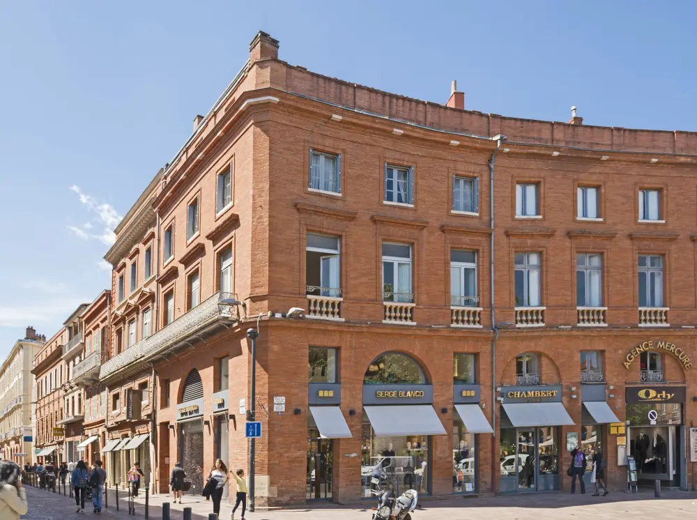 Foto di Edificio - Sous licence Creative Commons (https://creativecommons.org/licenses/by-sa/4.0/deed.fr) - Par Archaeodontosaurus - © Creative Commons (https://creativecommons.org/licenses/by-sa/4.0/deed.fr)