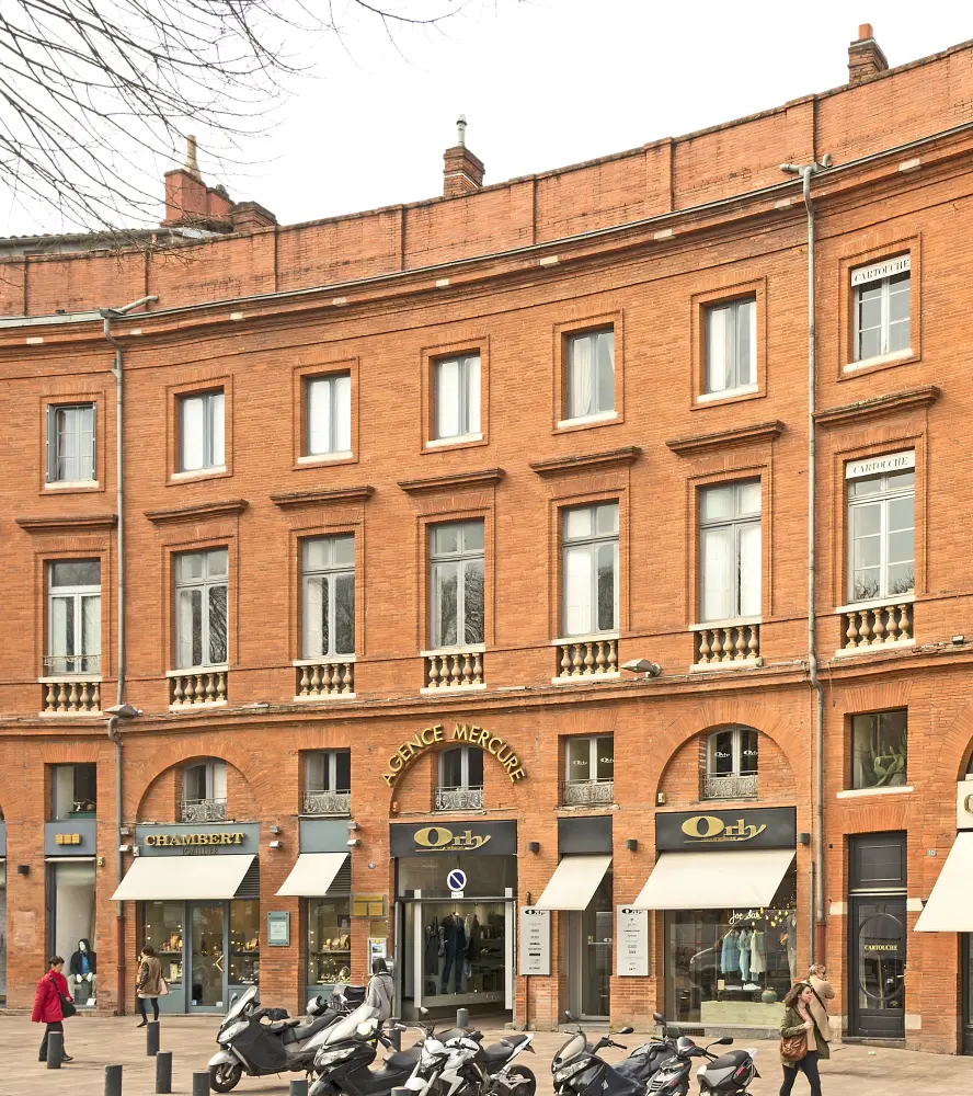 Foto di Edificio - Sous licence Creative Commons (https://creativecommons.org/licenses/by-sa/4.0/deed.fr) - Par Archaeodontosaurus - © Creative Commons (https://creativecommons.org/licenses/by-sa/4.0/deed.fr)