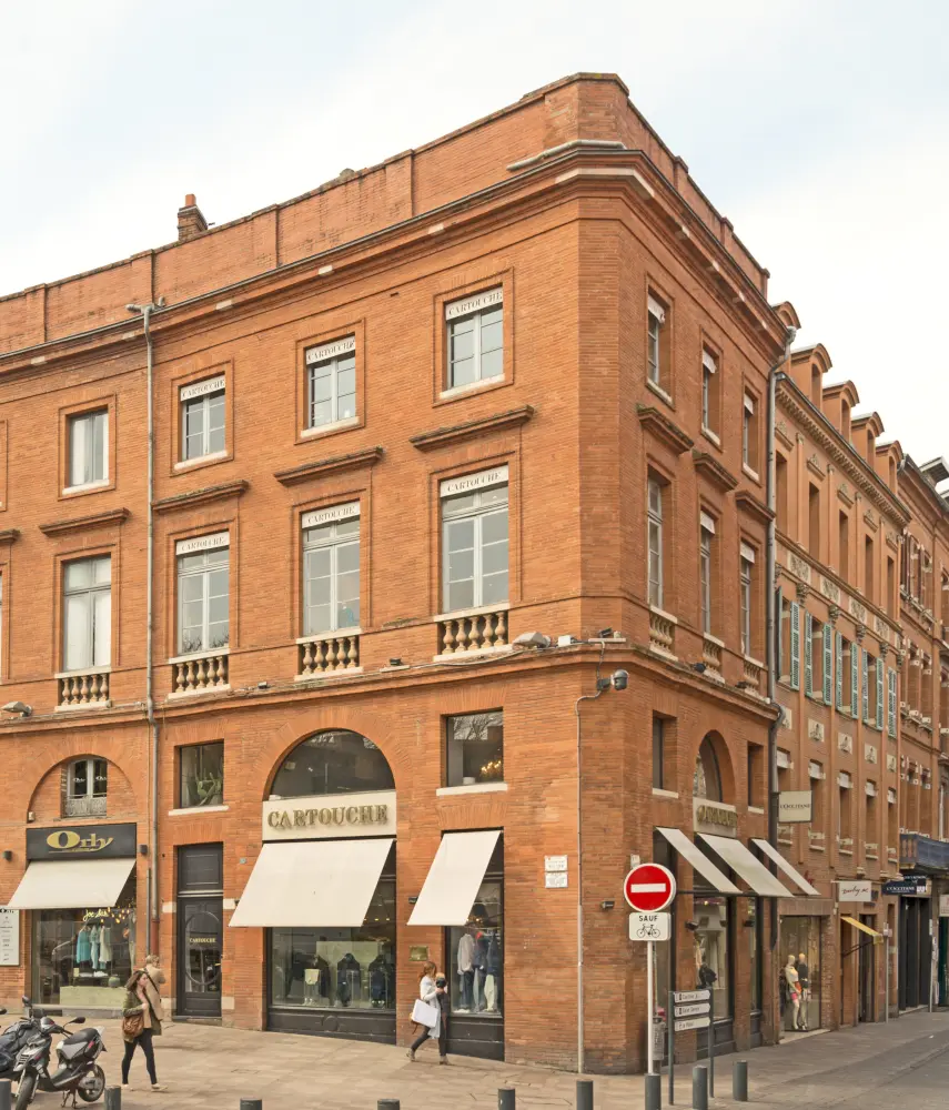 Foto di Edificio - Sous licence Creative Commons (https://creativecommons.org/licenses/by-sa/4.0/deed.fr) - Par Archaeodontosaurus - © Creative Commons (https://creativecommons.org/licenses/by-sa/4.0/deed.fr)