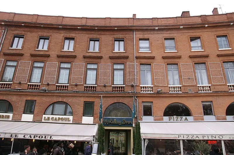 Foto di Edificio - Pymouss - © Creative Commons (https://creativecommons.org/licenses/by-sa/4.0/deed.fr)
