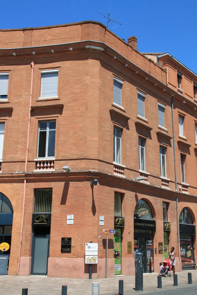 Foto von Gebäude - Sous licence Creative Commons (https://creativecommons.org/licenses/by-sa/4.0/deed.fr) - Par Rotatebot - © Creative Commons (https://creativecommons.org/licenses/by-sa/4.0/deed.fr)