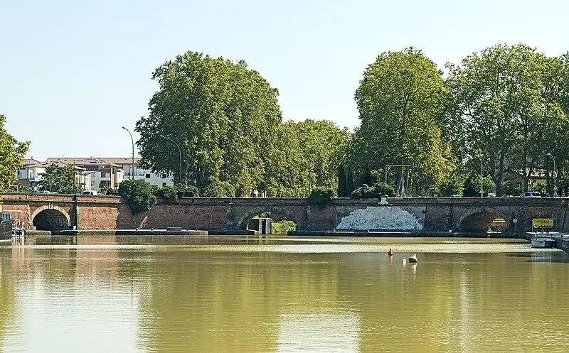 Picture of Twin bridges spanning the Canal du Midi and the Brienne Canal - Didier Descouens - © Creative Commons (https://creativecommons.org/licenses/by-sa/4.0/deed.fr)