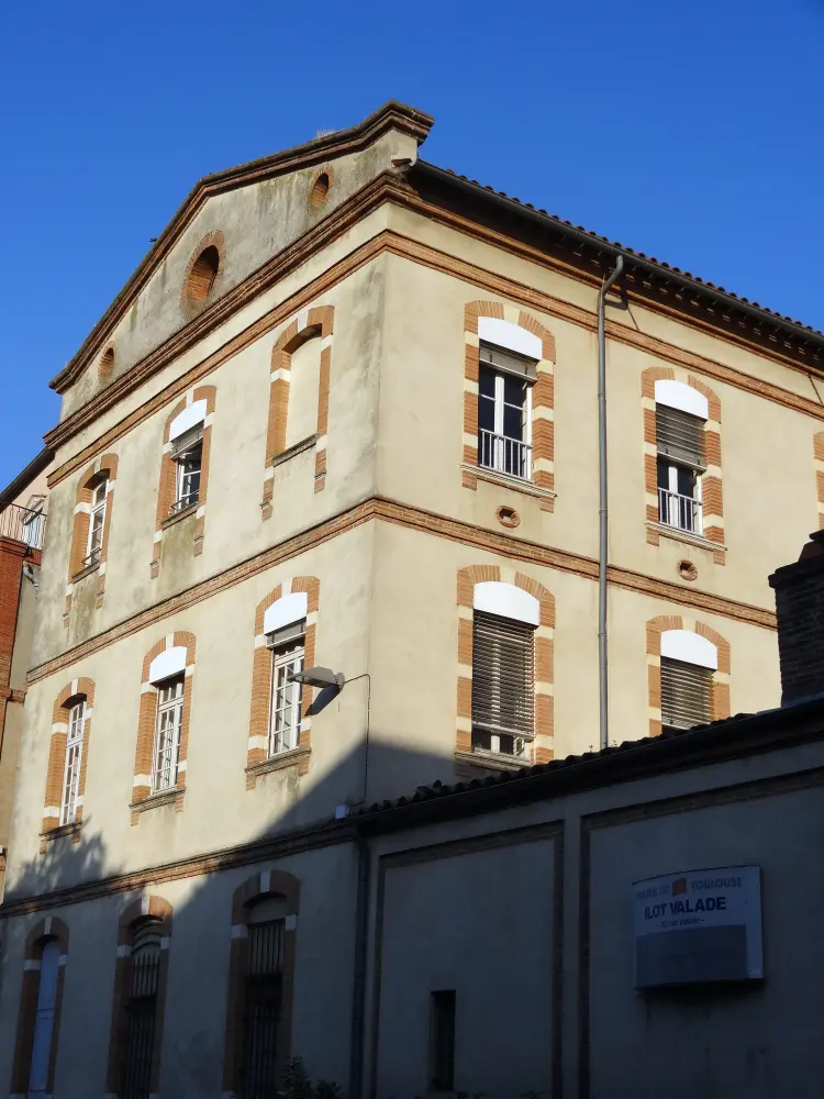 Picture of Former seminar - Sous licence Creative Commons (https://creativecommons.org/licenses/by-sa/4.0/deed.fr) - Par Don-vip - © Creative Commons (https://creativecommons.org/licenses/by-sa/4.0/deed.fr)