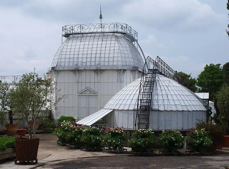 Picture of Municipal greenhouses - Lissi - © Creative Commons (https://creativecommons.org/licenses/by-sa/4.0/deed.fr)
