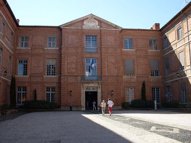 Foto di Ex palazzo arciepiscopale - Traumrune - © Creative Commons (https://creativecommons.org/licenses/by-sa/4.0/deed.fr)
