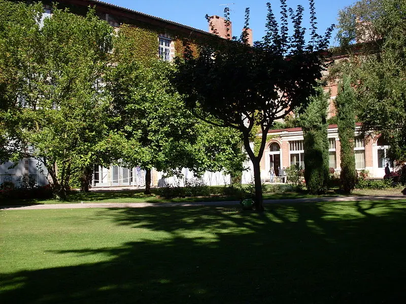 Foto di Ex palazzo arciepiscopale - Traumrune - © Creative Commons (https://creativecommons.org/licenses/by-sa/4.0/deed.fr)