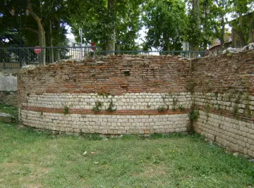 Picture of Gallo-Roman rampart - Serein - © Creative Commons (https://creativecommons.org/licenses/by-sa/4.0/deed.fr)