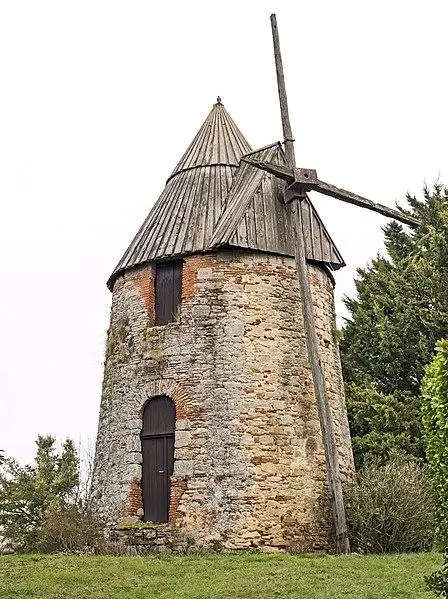Picture of Windmill, said in Carretou - Didier Descouens - © Creative Commons (https://creativecommons.org/licenses/by-sa/4.0/deed.fr)