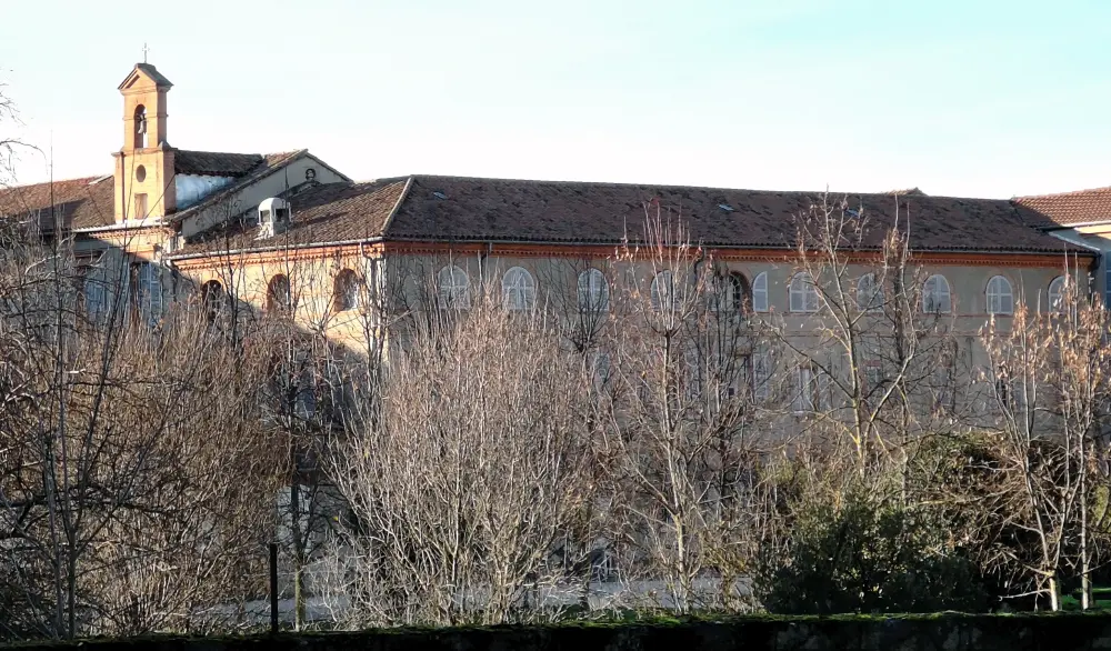 Foto di Grande seminario - Sous licence Creative Commons (https://creativecommons.org/licenses/by-sa/4.0/deed.fr) - Par Archaeodontosaurus - © Creative Commons (https://creativecommons.org/licenses/by-sa/4.0/deed.fr)