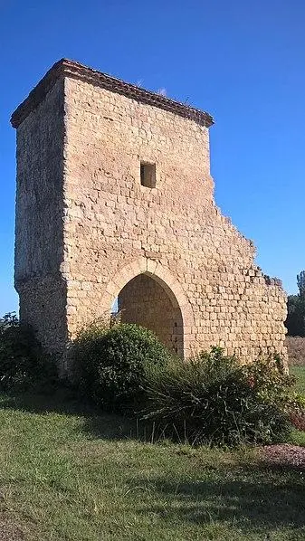 Foto di Porta fortificata di Saint-Yors - Phil du Capitou - © Creative Commons (https://creativecommons.org/licenses/by-sa/4.0/deed.fr)