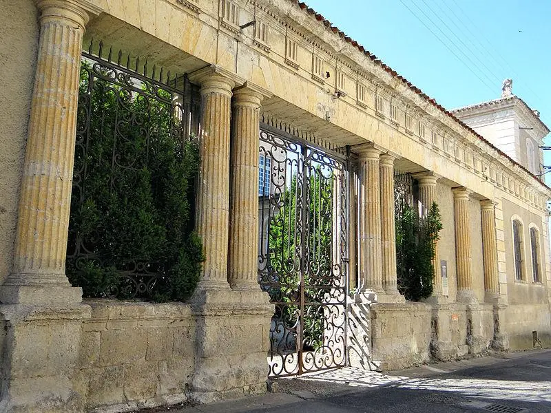Foto von Ehemaliger Hôtel de Polignac - MOSSOT - © Creative Commons (https://creativecommons.org/licenses/by-sa/4.0/deed.fr)