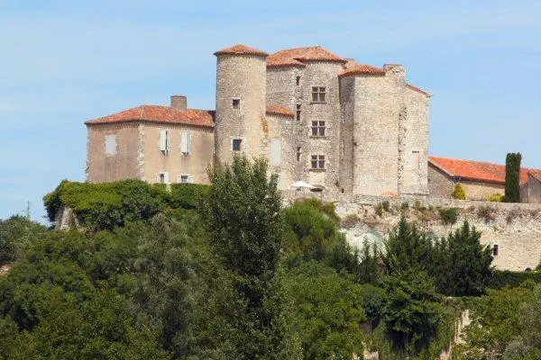 Foto von Schloss - Pat32b65 - © Creative Commons (https://creativecommons.org/licenses/by-sa/4.0/deed.fr)