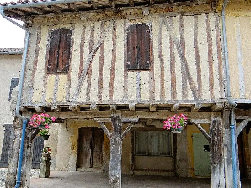 Foto de Casa de Bastide - MOSSOT - © Creative Commons (https://creativecommons.org/licenses/by-sa/4.0/deed.fr)