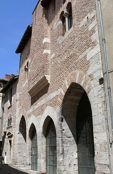 Foto von Gebäude namens Old Cuvier du Chapître - MOSSOT - © Creative Commons (https://creativecommons.org/licenses/by-sa/4.0/deed.fr)