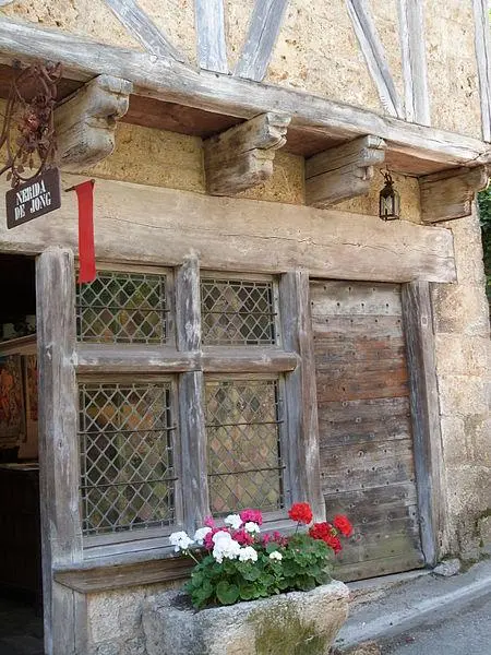 Foto von Haus des 14. Jahrhunderts, Bessac House genannt - Thérèse Gaigé - © Creative Commons (https://creativecommons.org/licenses/by-sa/4.0/deed.fr)
