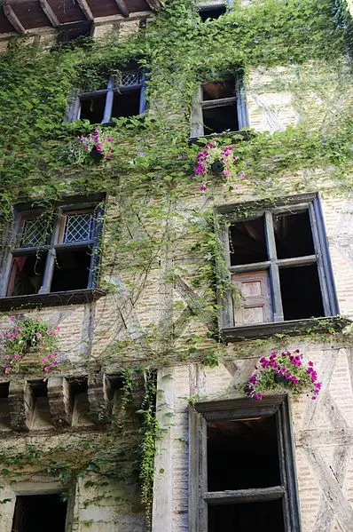 Foto de Edificio - Pymouss - © Creative Commons (https://creativecommons.org/licenses/by-sa/4.0/deed.fr)