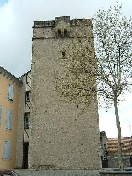Foto von Garnarvie Tour - LeZibou - © Creative Commons (https://creativecommons.org/licenses/by-sa/4.0/deed.fr)