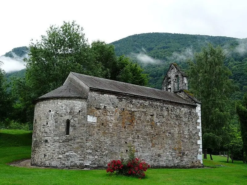 Picture of Saint-Julien chapel - Père Igor - © Creative Commons (https://creativecommons.org/licenses/by-sa/4.0/deed.fr)