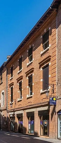 Foto di Edificio - Krzysztof Golik - © Creative Commons (https://creativecommons.org/licenses/by-sa/4.0/deed.fr)