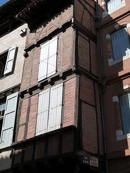 Foto di Casa - Thérèse Gaigé - © Creative Commons (https://creativecommons.org/licenses/by-sa/4.0/deed.fr)