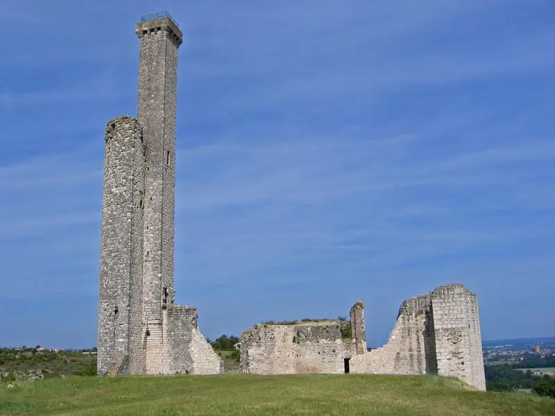 Foto di Rovine del castello - Thenelaware - © Creative Commons (https://creativecommons.org/licenses/by-sa/4.0/deed.fr)